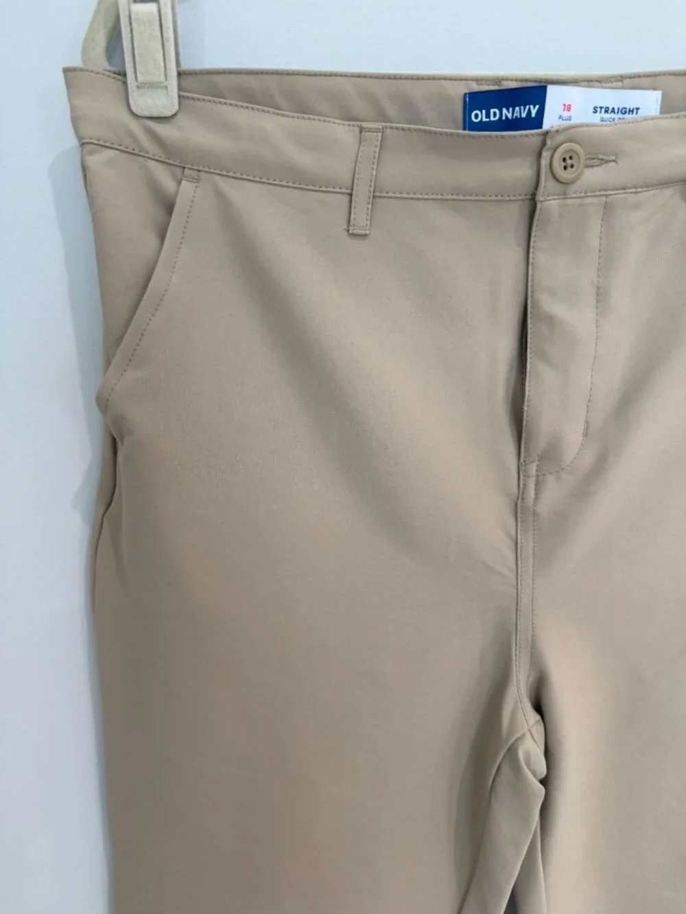 NWT Youth Old Navy Straight Quick-Dry Pants – Tan, Size 18 Plus
